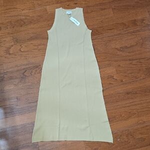 The Drop NWT Sleeveless Fitted Dress